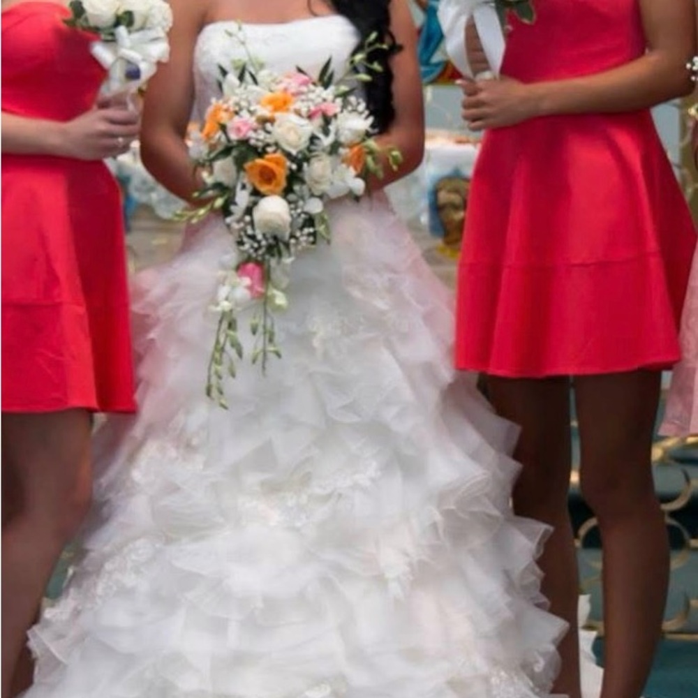 Elegant White Wedding Dress